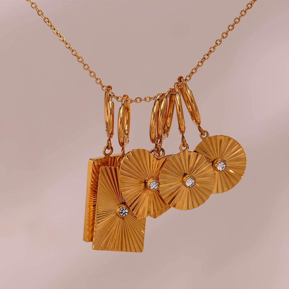 Fashion Geometric Heart Shape Stainless Steel Plating Zircon Pendant Necklace 1 Piece