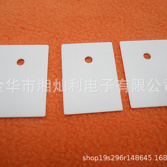 25*40*0.6孔3.5陶瓷片 高导热散热垫片 批发陶瓷片
