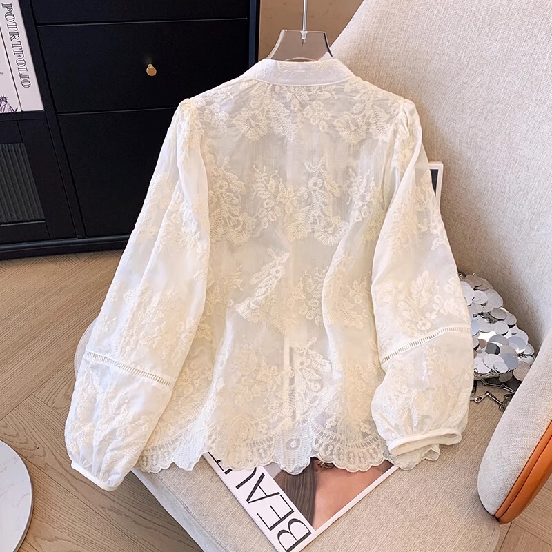 New Chinese-Style National Style White Shirt with Buttoned Collar, Spring and Summer Long-Sleeved Top, Stylish and Versatile White Blouse A2913