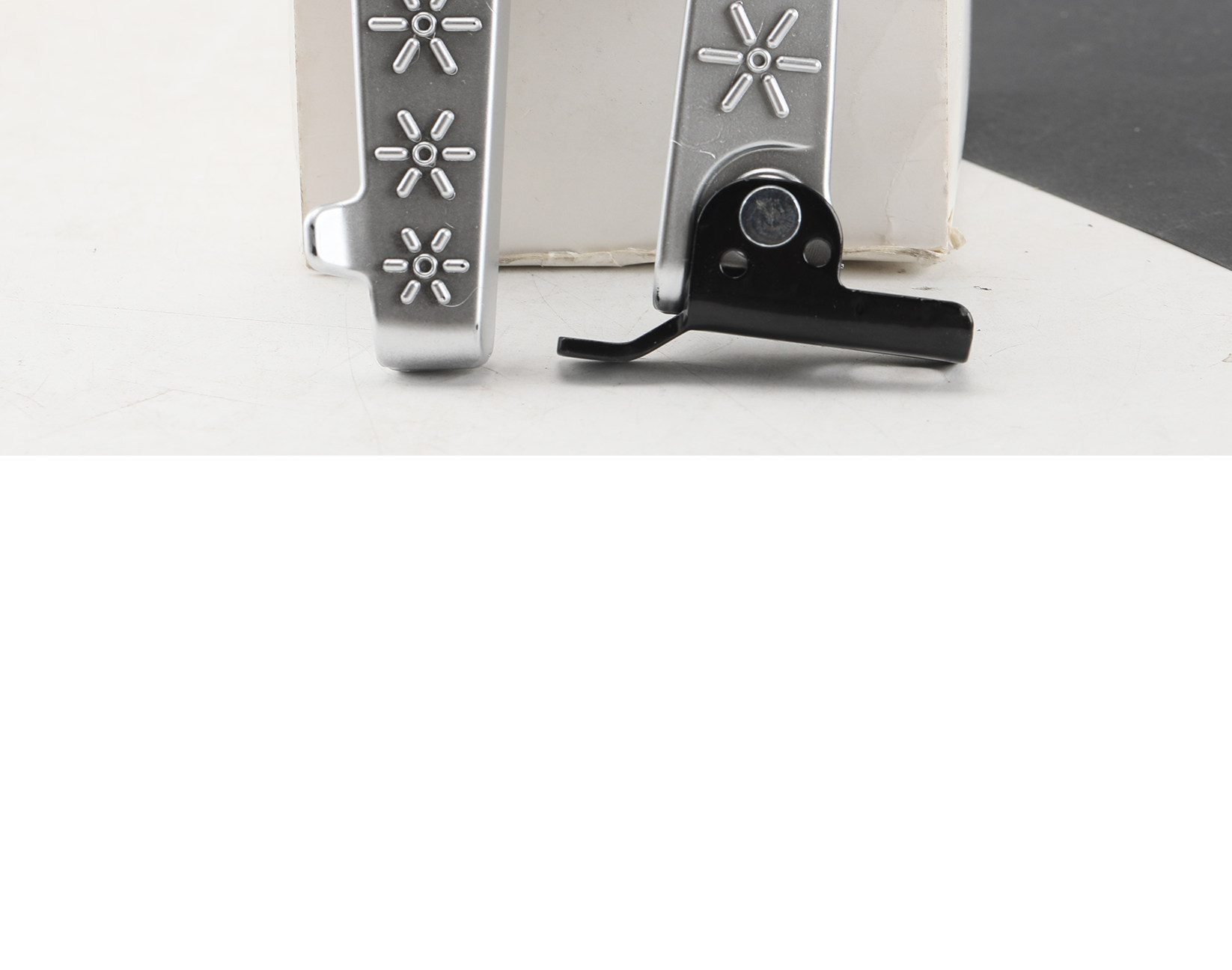 Suitable for Xiaodao Electric Scooter Folding Front Foot Pedal K18 Model Front Footrest Thickened Wear-Resistant Foot Pedal