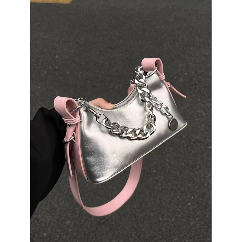 Die neue beliebte Tasche des FrTie-Designers für Frauen in diesem Jahr Sommer 2023, hochwertige silberne Umhängetasche für Frauen_voghion.com