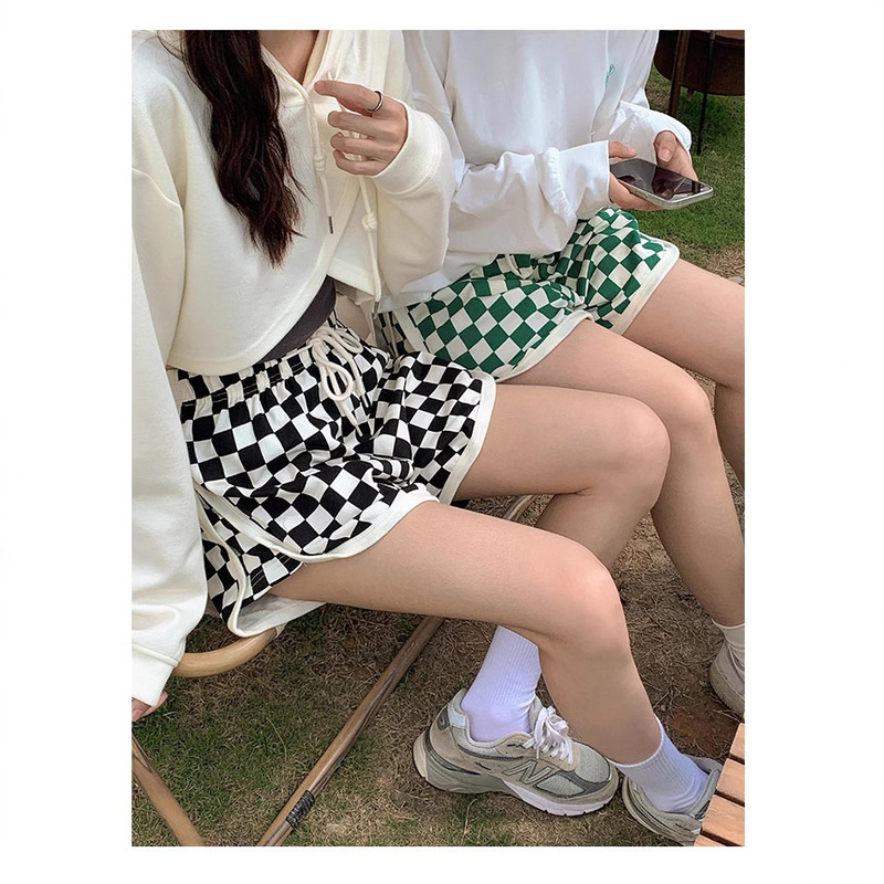 Retro Checkered Shorts for Women 2025 Summer New Outer Wear Casual Sports Pants Thin High Waist Slim Hot Pants