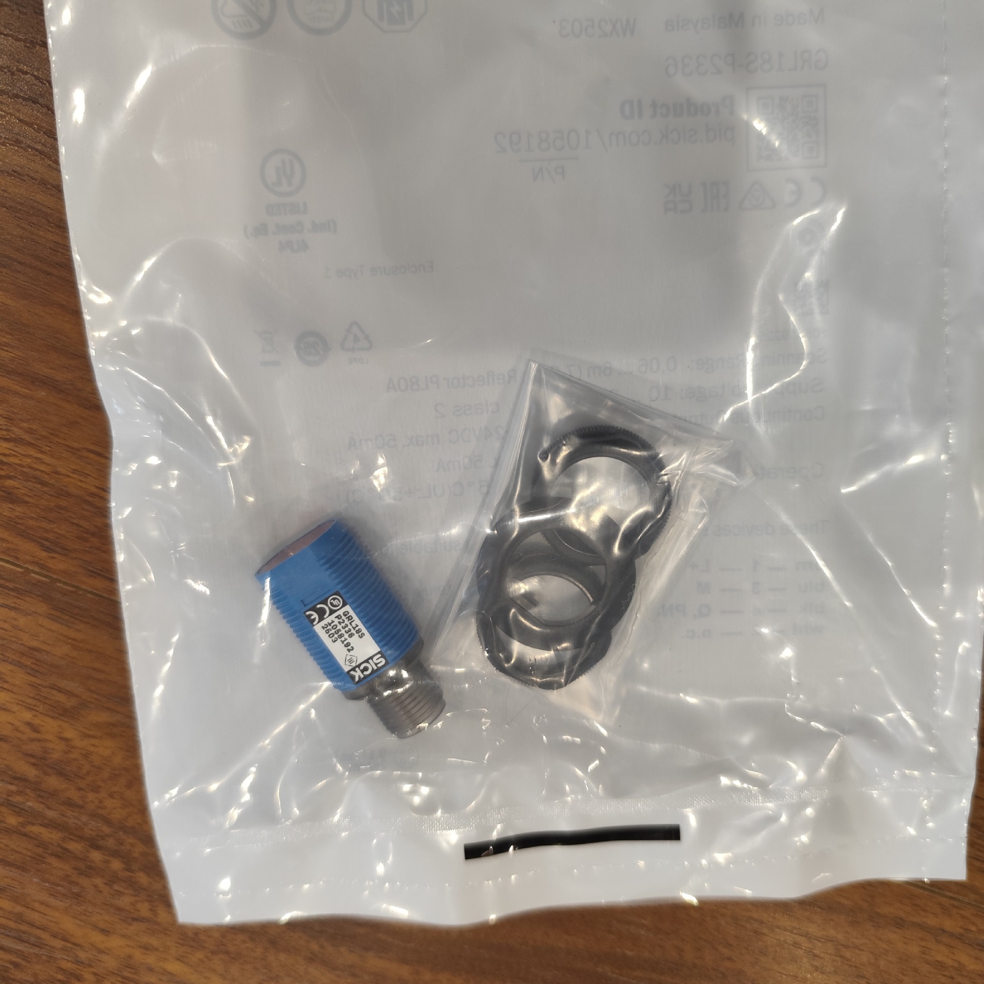 德国 SICK 西克GRL18S-P2336镜反射式光电传感器正品保证 有现货