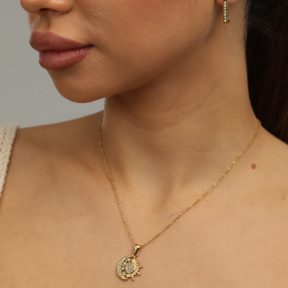 Tina Luna transfronteriza Sol Diamante Collar de diamantes 18K acero inoxidable chapado en oro no decolor joyería de acero titanio