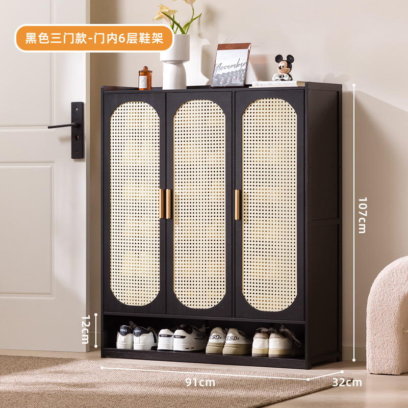 [검정색] 문 3개, 8층