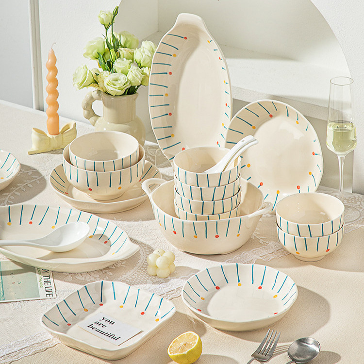 Particularly Beautiful Cream-colored Minimalist Underglaze Rice Bowls...