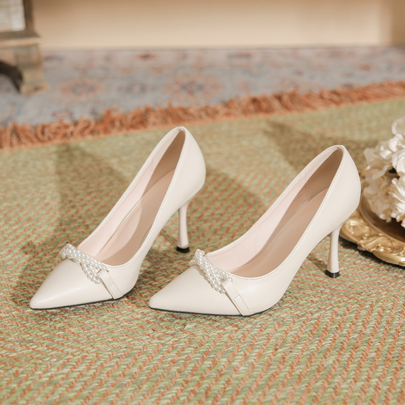 2024 New pointed stiletto heel high heels plus size extra large widened Pearl women's shoes small size shallow mouth work commuter 2024 New pointed stiletto heel high heels plus size extra large widened Pearl women's shoes small size shallow mouth work commuter