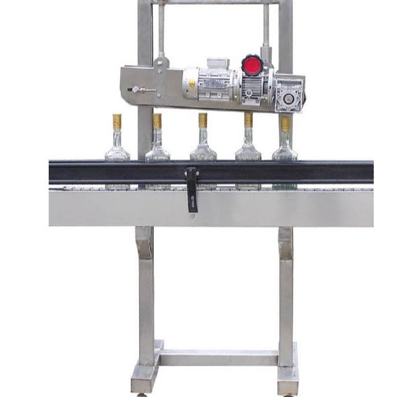 山东供应白酒封口机  全自动压盖机 履带式压盖机厂家现货销售