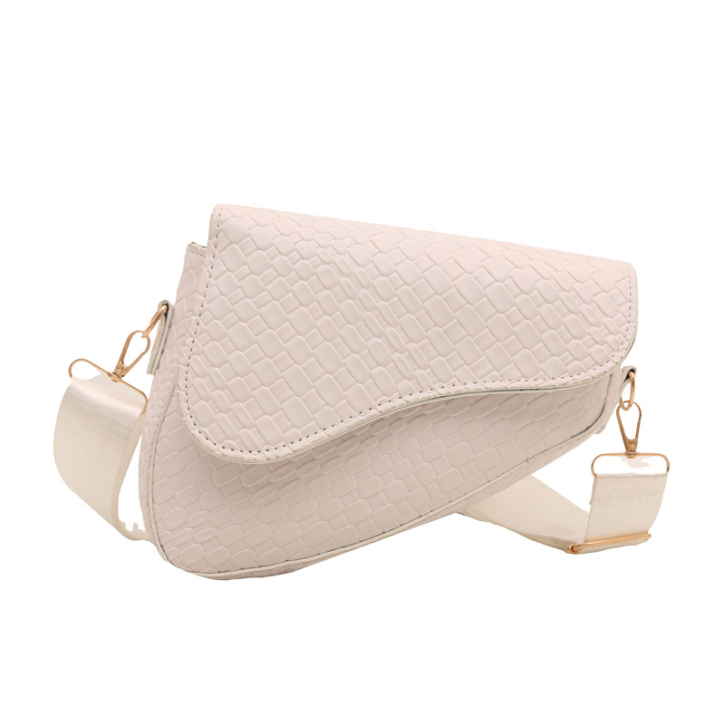 2025 primavera y verano trenzado bolsa de moda silla de montar este año bolsos populares bolsos simples y elegantes bolsos de hombro