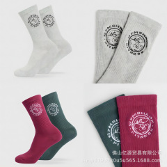 Gymshark 新しいミッドチューブソックス刺繍タオル底卸売吸汗性通気性ノンスリッププロスポーツトレーニングソックス