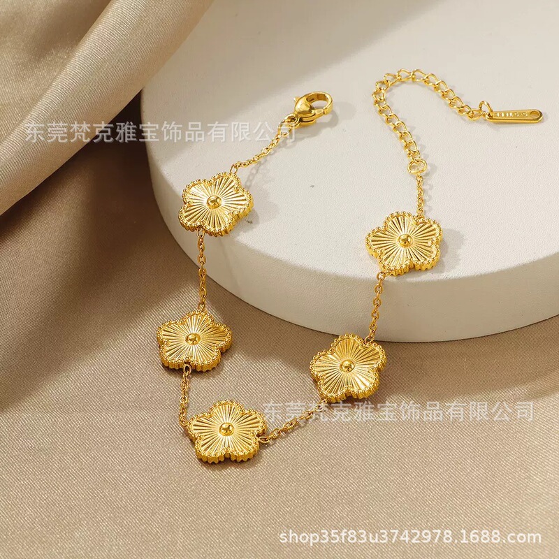 Factory Direct Sales Stainless Steel Five-Leaf Flower Double-Sided Bracelet Exquisite Romantic Daily Versatile Fashion Petal Jewelry Factory Direct Sales Stainless Steel Five-Leaf Flower Double-Sided Bracelet Exquisite Romantic Daily Versatile Fashion Petal Jewelry