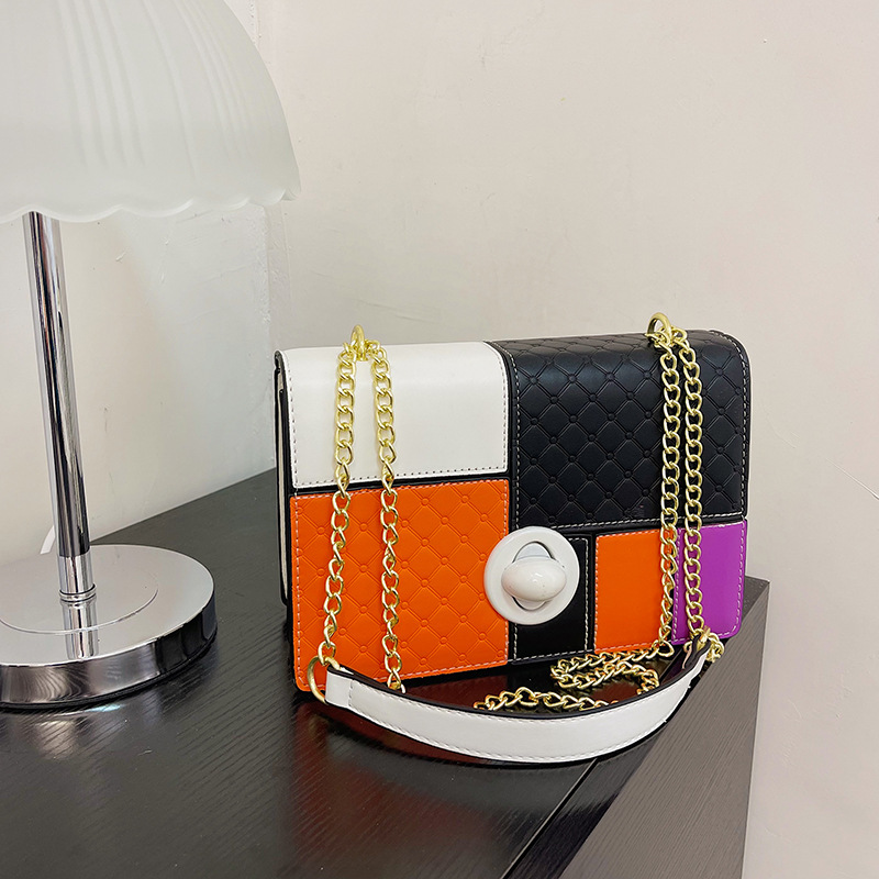 Borsa a tracolla singola con catena a tracolla singola nuova primavera 2023 per donna con cuciture fresche e dolci elegante borsa in stile diagonale per donna_voghion.com
