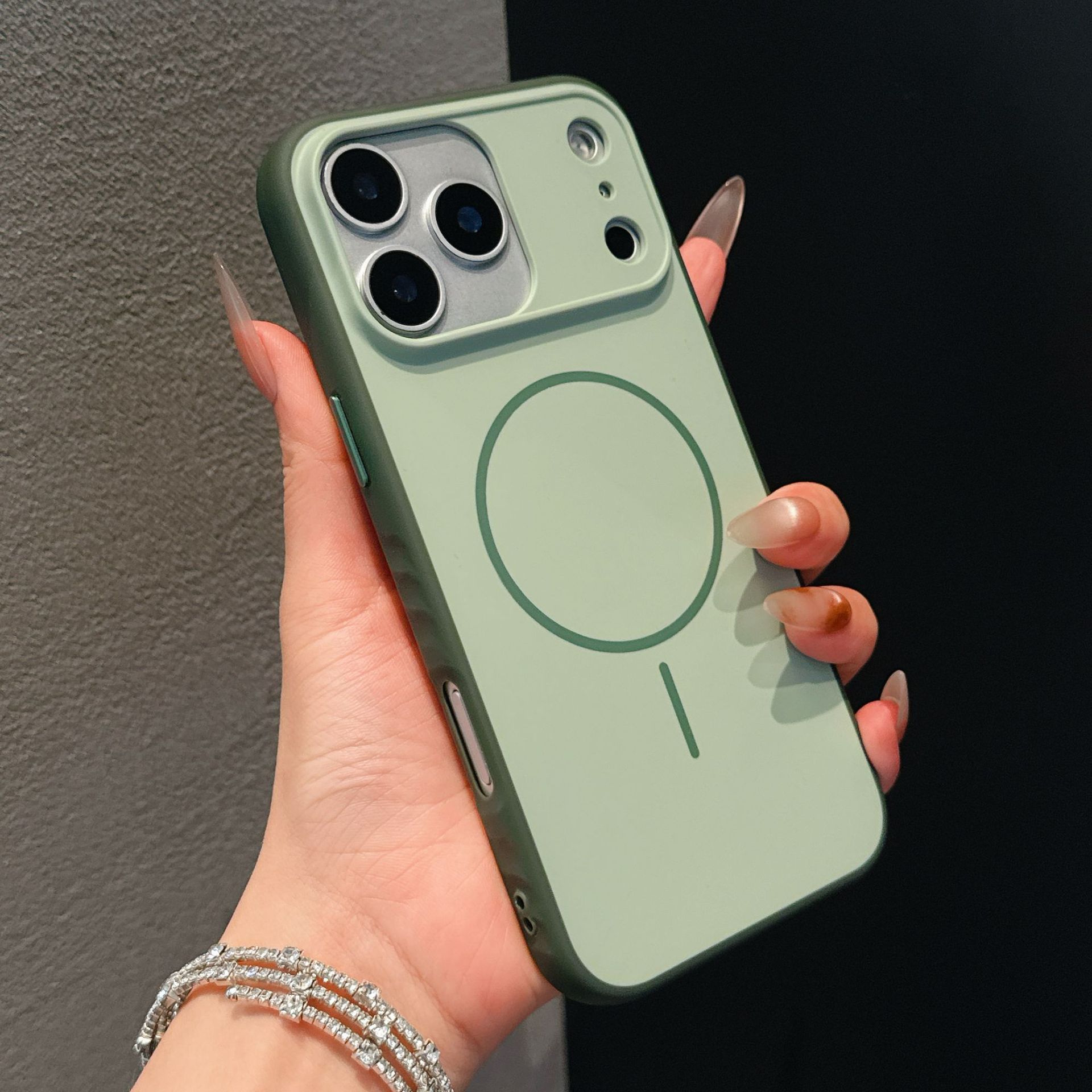 Anti-huellas dactilares anti-deslizante de manzana color de choque sensación de piel 2 en 1 iPhone17PROMAX caso de teléfono 15 caso de succión magnética