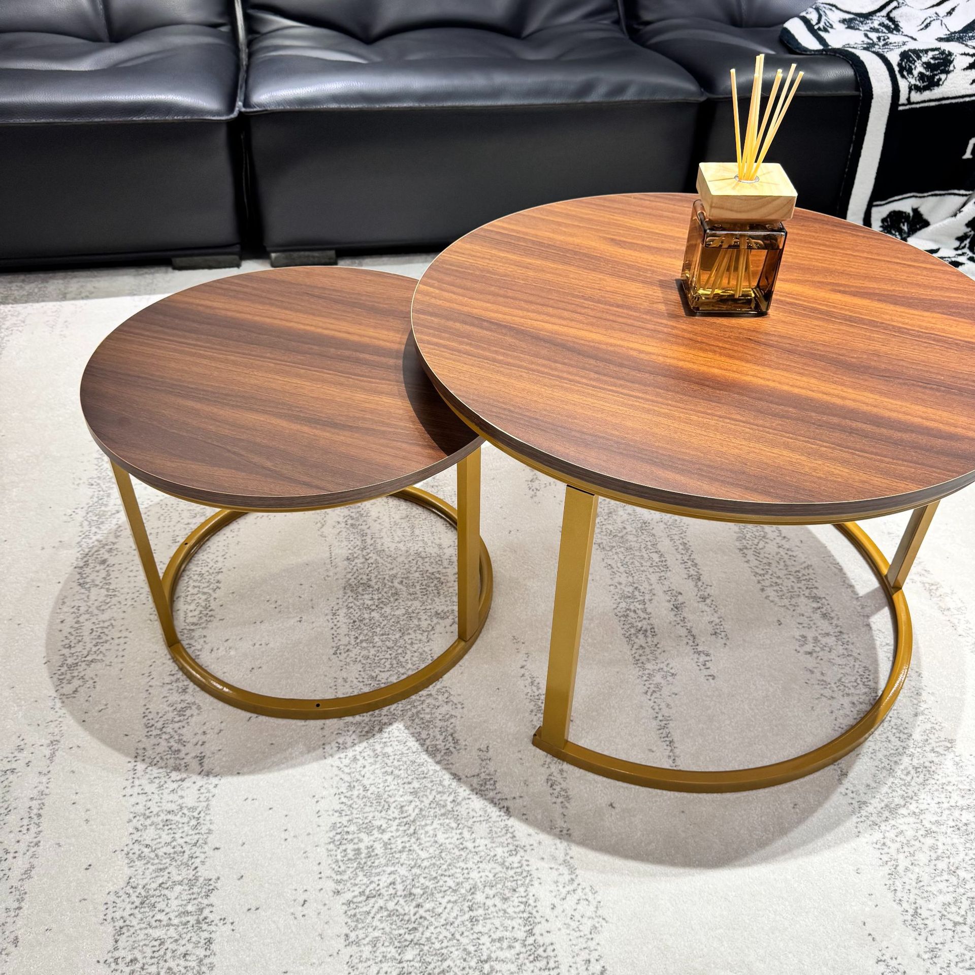 Mejora de estilo moderno de sala de estar mesas de té redondas de hotel simple de alta calidad mesa de alquiler de chapa minimalista image 9