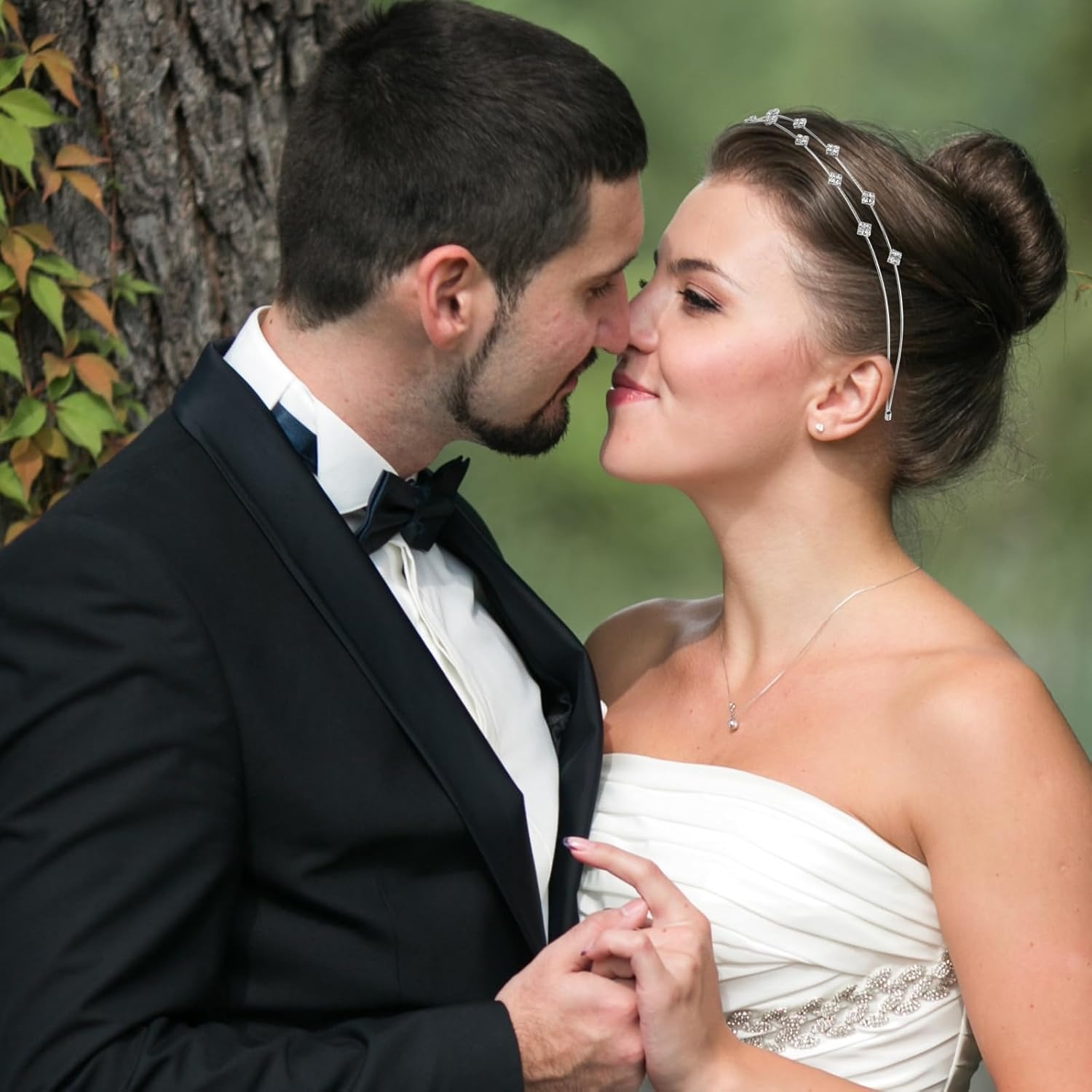 Diadema de diamantes de imitación de venta caliente de comercio exterior, diadema delgada de una fila, traje de cuatro piezas de sentido avanzado, accesorios para la cabeza de boda elegantes y versátiles