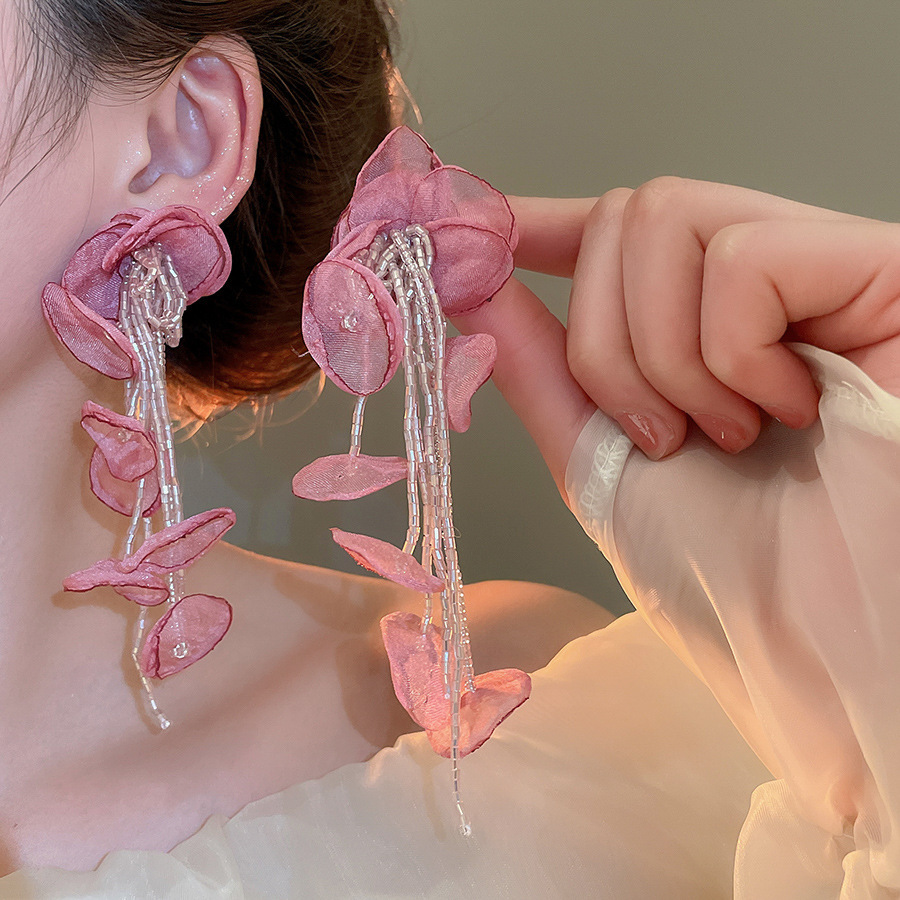 Pendientes de malla de pétalo de dopamina Pendientes de estilo de vacaciones junto al mar de estilo nuevo estilo caliente Pendientes de temperamento exagerado de todo fósforo al por mayor