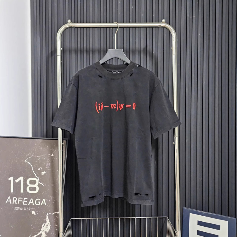 High-Weight Fabric Bajia 26Ss New Style Logo Letter Embroidery Washed and Distressed Short-Sleeve T-Shirt for Men and Women, Available for Dropshipping High-Weight Fabric Bajia 26Ss New Style Logo Letter Embroidery Washed and Distressed Short-Sleeve T-Shirt for Men and Women, Available for Dropshipping