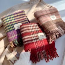 秋冬季新款羊绒围巾格子羊毛披肩韩版百搭女保暖加厚两用双面围脖