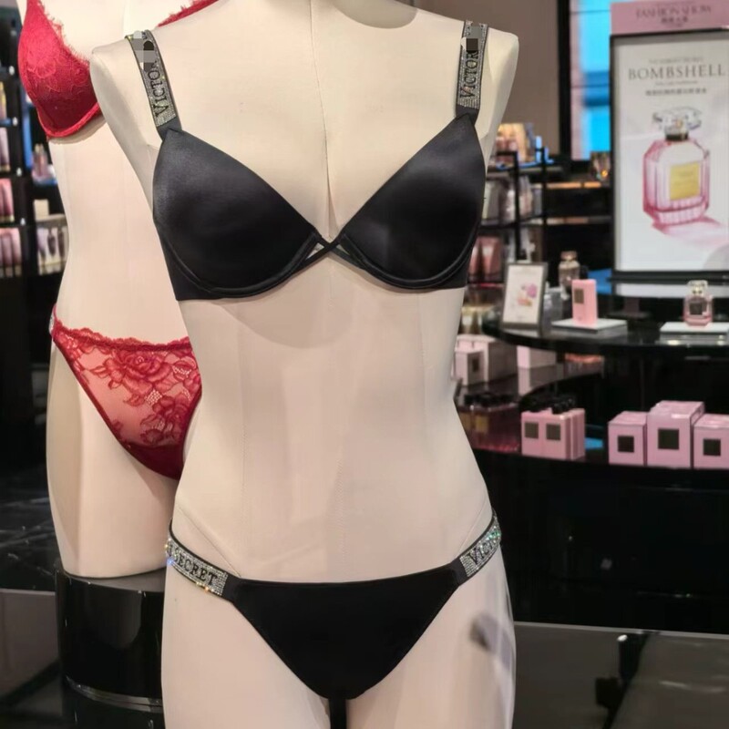 Cross-Border Rhinestone Wide-Strap Push-Up Bra for Women, European and American Style, Light Luxury, Plus Size, High-Slit Sexy Lingerie Set