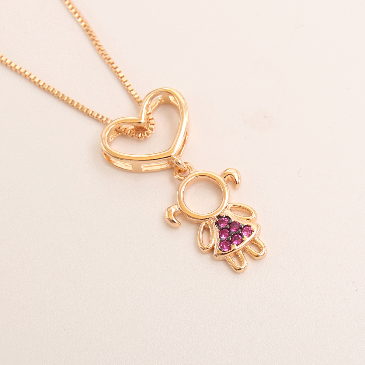 Transfronterizo europeo y americano de los hombres y las mujeres Nuevo colgante de collar chapado en oro con incrustaciones de circón de la moda de las mujeres de la joyería de cercanías