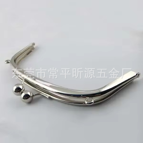 厂家供应皮具五金配件手袋五金扣  女装包夹 五金口架