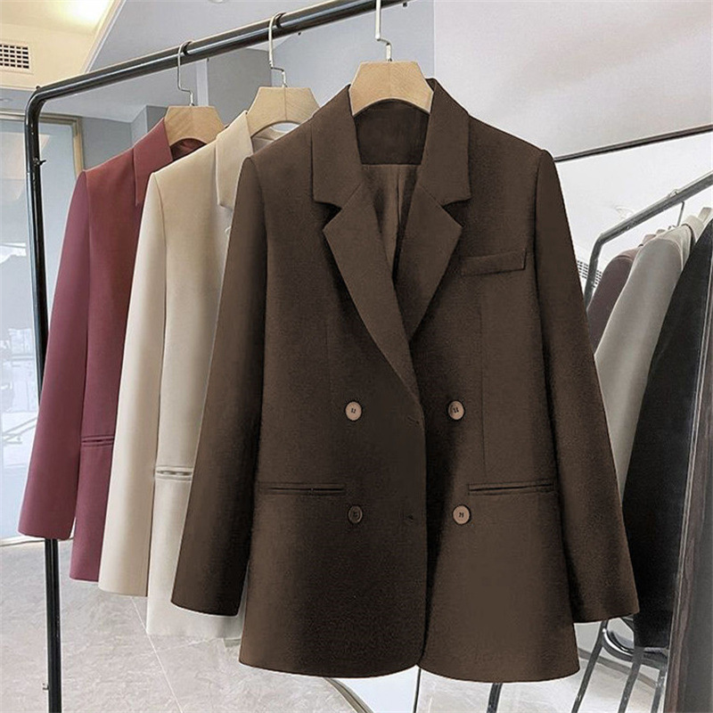 Women's Small Blazer Jacket for Spring and Autumn, Korean Style, Loose Fit, Versatile, Double-Breasted, Casual Professional Raspberry Color Blazer Top Women's Small Blazer Jacket for Spring and Autumn, Korean Style, Loose Fit, Versatile, Double-Breasted, Casual Professional Raspberry Color Blazer Top