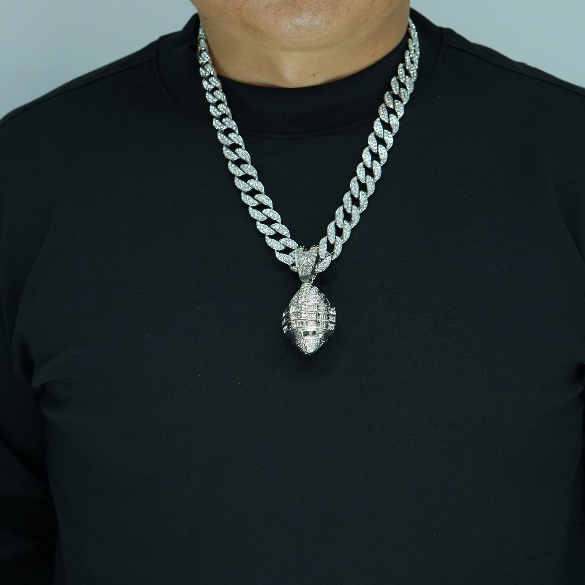 Renqing nuevo colgante de aleación de rugby de doble cara simple estilo hip-hop estilo de moda callejera unisex collar