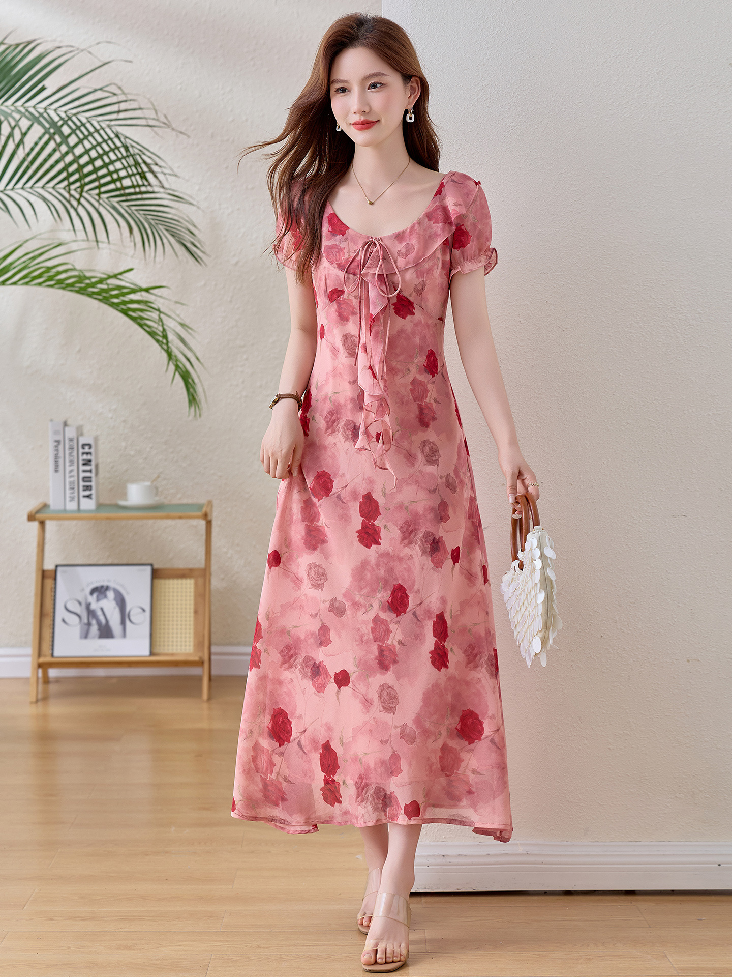 Đầm maxi nữ hoa hồng cổ V tay ngắn thắt eo — Hồng lãng mạn