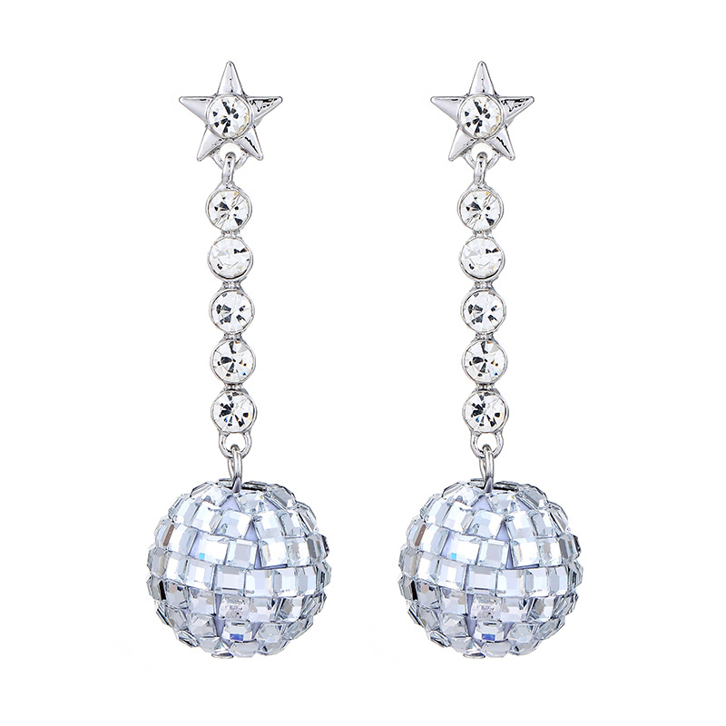 Europa y Estados Unidos transfronterizos estrella de penta zircón discoteca bola de lámpara colgante pernos de orejas de moda para mujeres orejas de boquilla