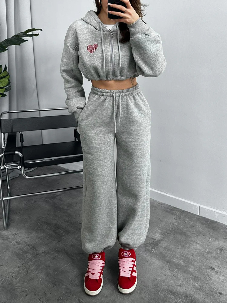 New Cross-Border European American Style Casual For Women With Heart Print Hoodie, Drawstring Shorts, Sweatshirt, And_ecoleips.com