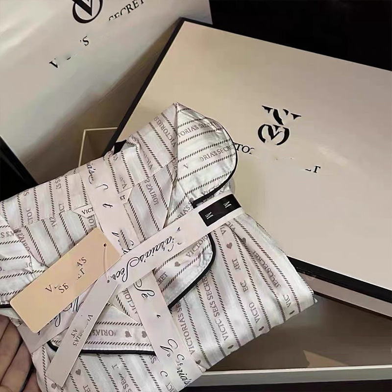 Women's home wear can be worn outside, featuring a silky smooth, high-end feel, long-sleeved pajama set for women