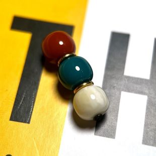 Raw ore jade blue turquoise south red vasi white porcelain beeswax traffic light old suit hand string with beads