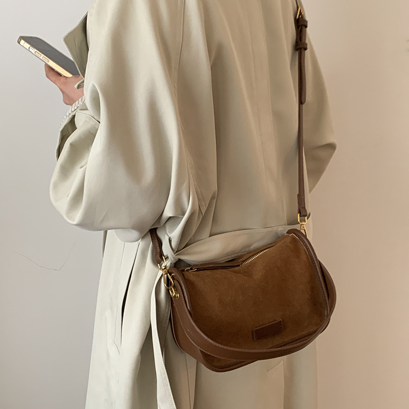 Women's Matte Genuine Leather Small Square Bag 2026 Winter New Matte Cowhide Handbag Vintage Niche Shoulder Crossbody Bag - Thumbnail 3
