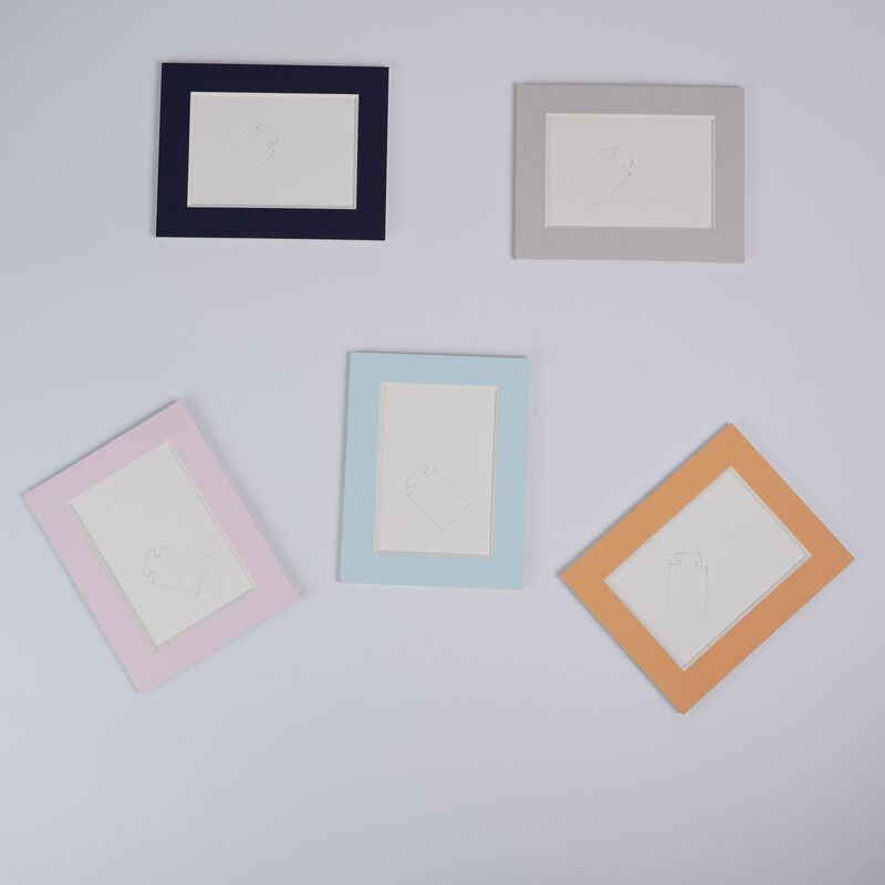 Guangzhou Weishang Simple Tabletop Photo Frame with Support Legs on the Back, Luxurious Small Photo Frame, Mini Modern Minimalist Style Picture Frame
