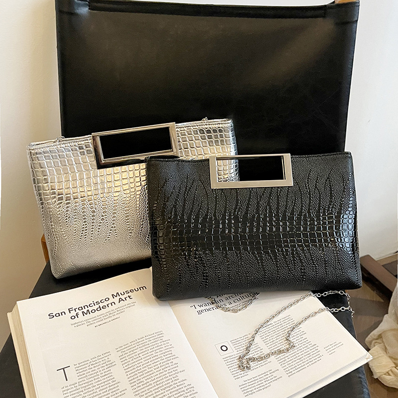 European Style Crocodile Pattern Shoulder Bag With Chain Strap_voghion.com