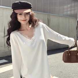 蕾丝拼接v领长袖针织T恤女秋季宽松磨毛内搭休闲气质打底衫上衣女