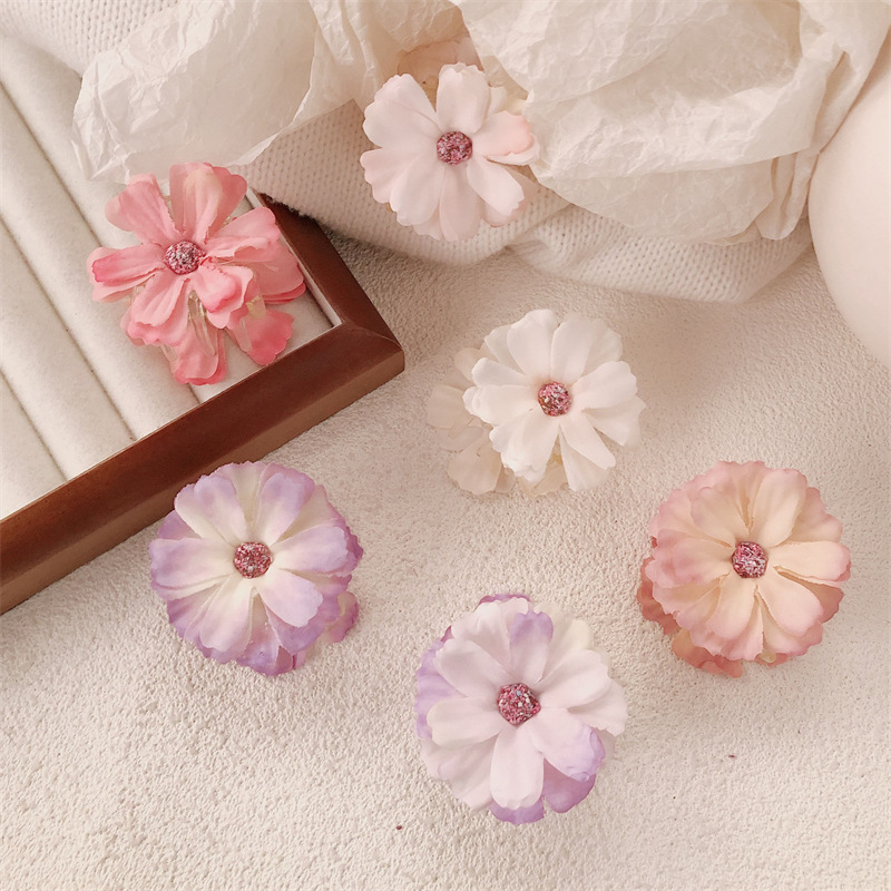 Flor de simulación clip de agarre pequeño clip de garra de cola de caballo alta pinza de pelo de artefacto fijo horquilla de cabeza femenina nuevo tocado de flor