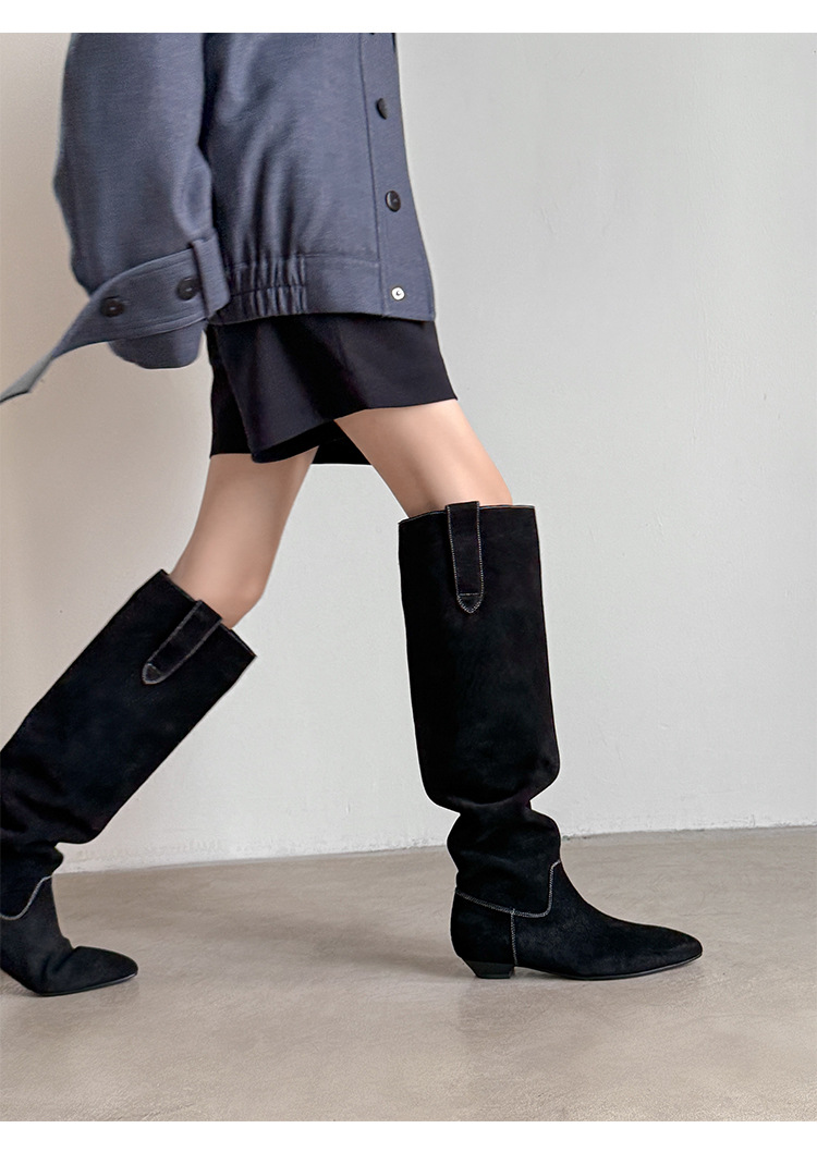 Boot nữ cổ thấp mũi nhọn gót thấp ống xếp ly chất da lộn — màu đen, màu xám, màu mơ chi tiết 18