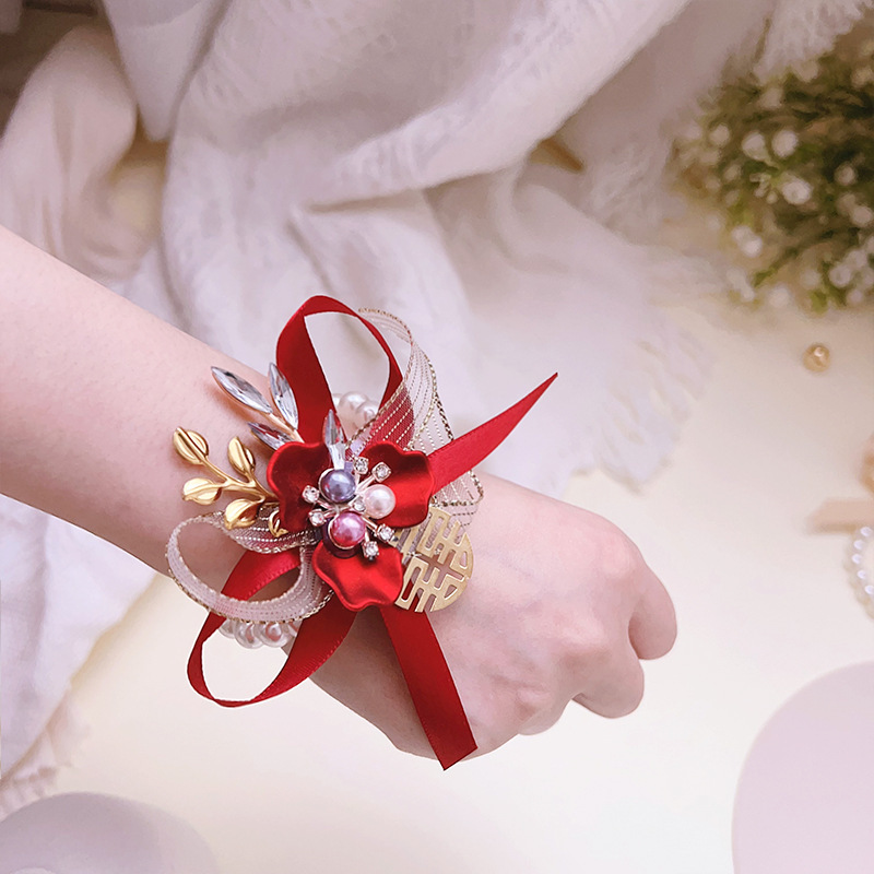 花嫁の手首の花の花嫁の姉妹団の手の花の森は韓国式の結婚式を結びます。|undefined
