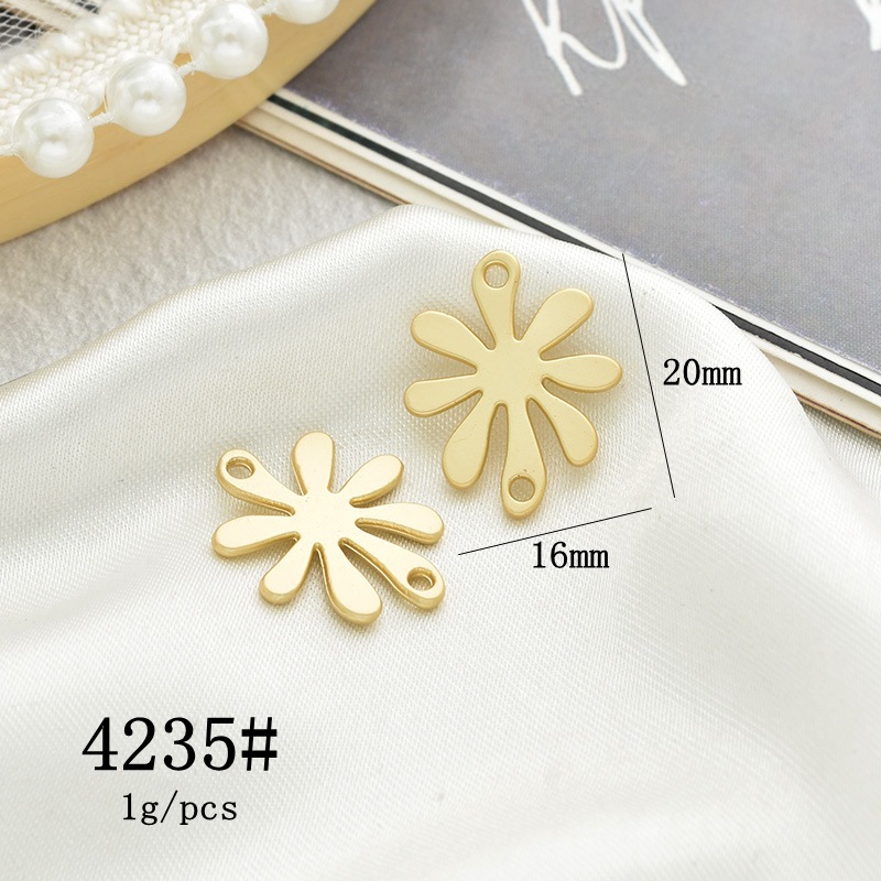 10 Pcs/package Simple Style Four Leaf Clover Flower Shell Alloy Plating Pendant Jewelry Accessories display picture 7