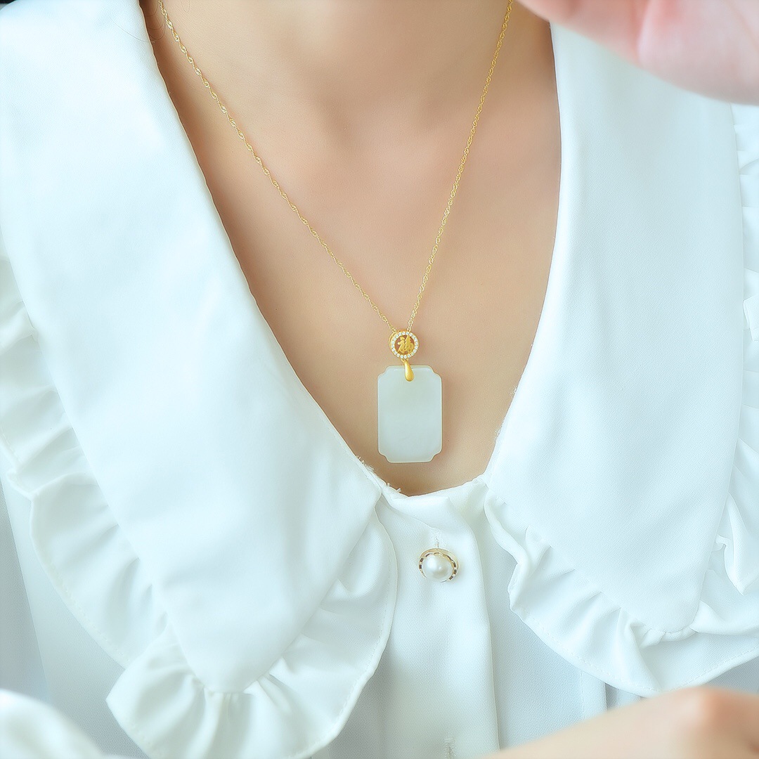 古法银镶和田玉福字平安牌吊坠新疆和田白玉无事牌吊坠新中式女款