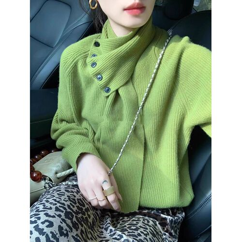Unique and beautiful red women's sweater with Korean design sense, high-end soft and fluffy turtleneck knit top for autumn and winter, lazy style.