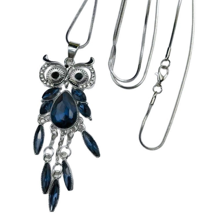 Collana lunga con ciondolo gufo e nappa bijoux vintage_voghion.com
