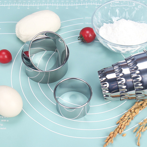 Stainless steel dumpling wrapper mold three-piece set of dumpling wrapper cutting tool round flower shaped biscuit mold dumpling wrapper pressing tool