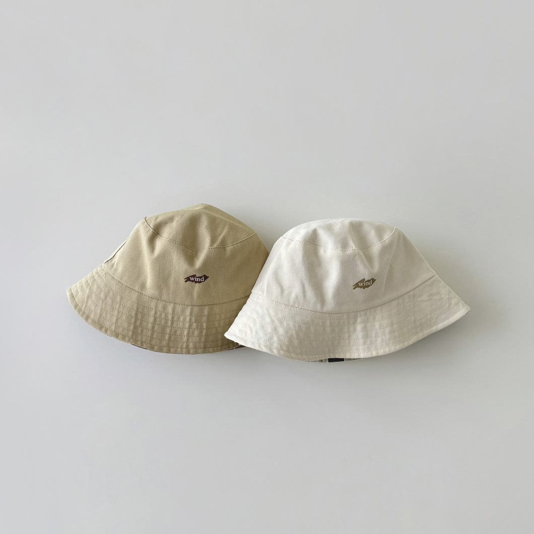Children's demi-season hat