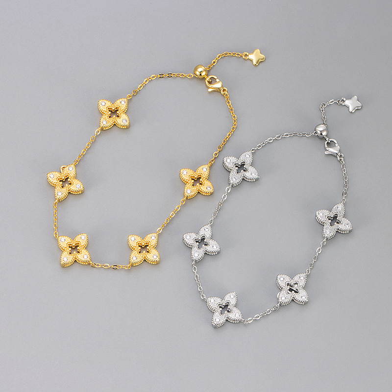 New Vintage Brushed Versatile Hollow Filigree Four-Leaf Clover Bracelet for Women, Niche Design, Exquisite, Light Luxury, High-End Feel