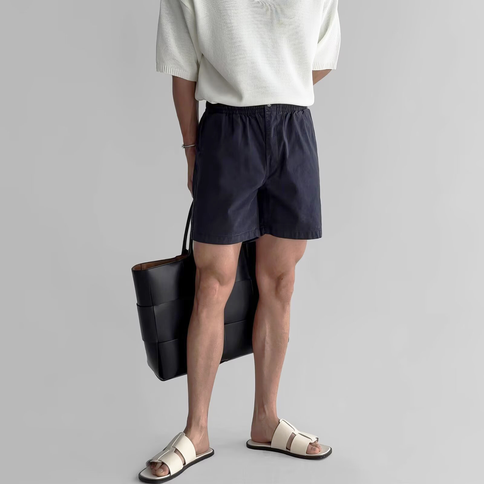 Pantalones cortos para hombre, pantalones de cinco puntos, pantalones casuales de negocios, pantalones sueltos con cintura elástica, venta al por mayor transfronteriza de moda, tacto de seda helada.
