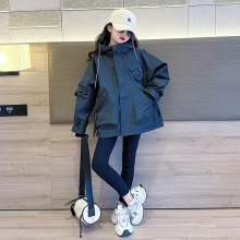 女童秋装2025新款外套韩范洋气女孩春秋中大儿童冲锋衣超好看防风
