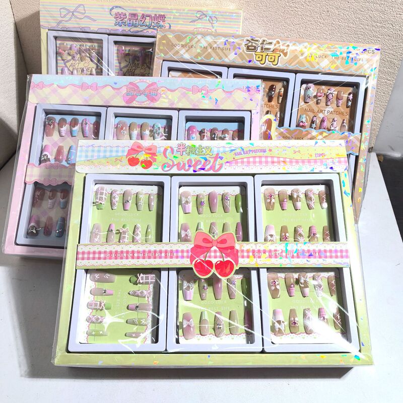 New Sweet and Alluring Nail Art Set with a High-End Feel, Stylish Wearable Nails, Rhinestone 3D Nail Pieces, Nail Stickers Wholesale