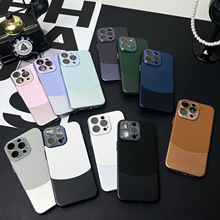 适用iphone15promax手机壳拼色碳纤皮纹苹果14水晶镜头防摔保护套